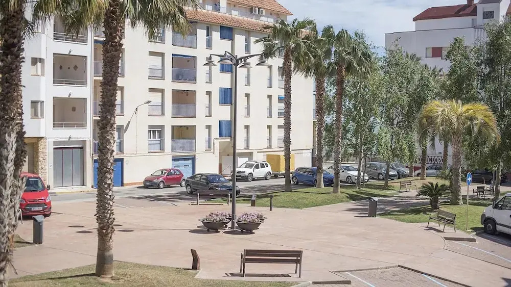 Ampolla Apartment TH18