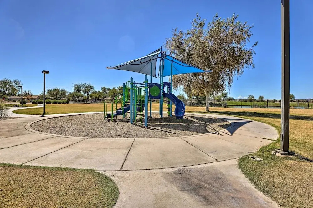 San Tan Valley Home w/ Pool Access & Golf View!