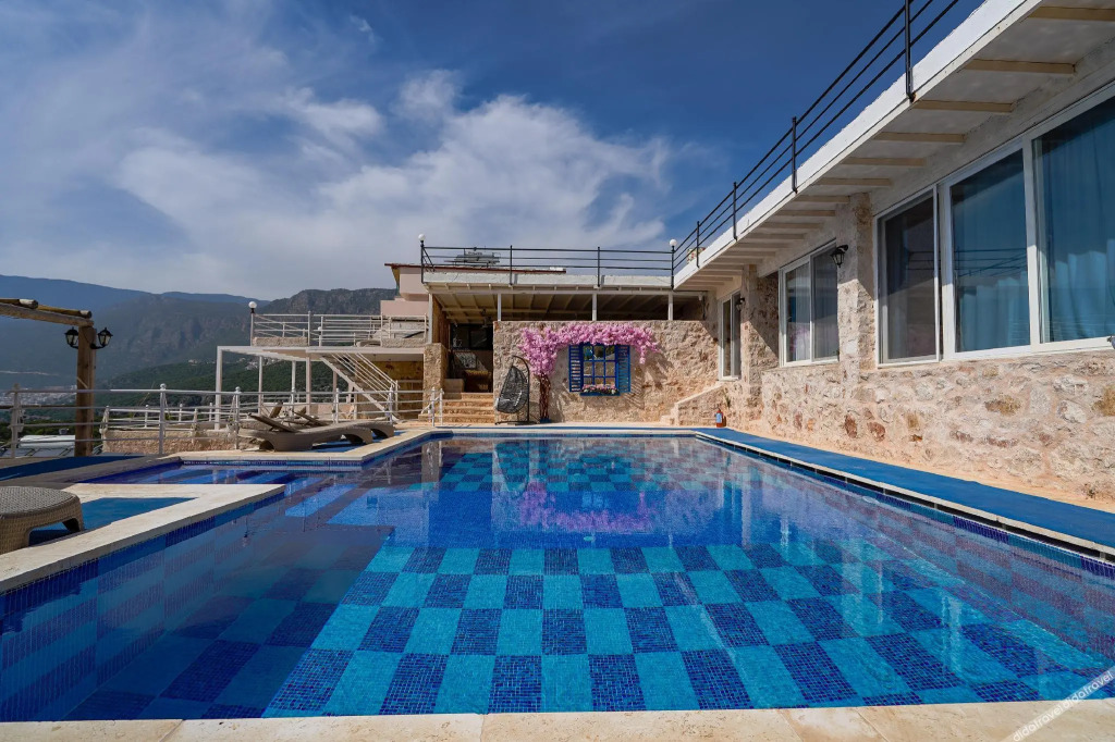 Mojo Boutique Hotel