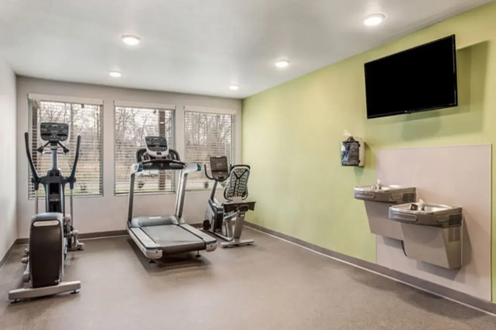 WoodSpring Suites Charlotte - University Research Park