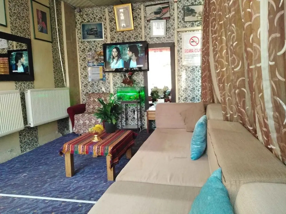 Omur Hotel