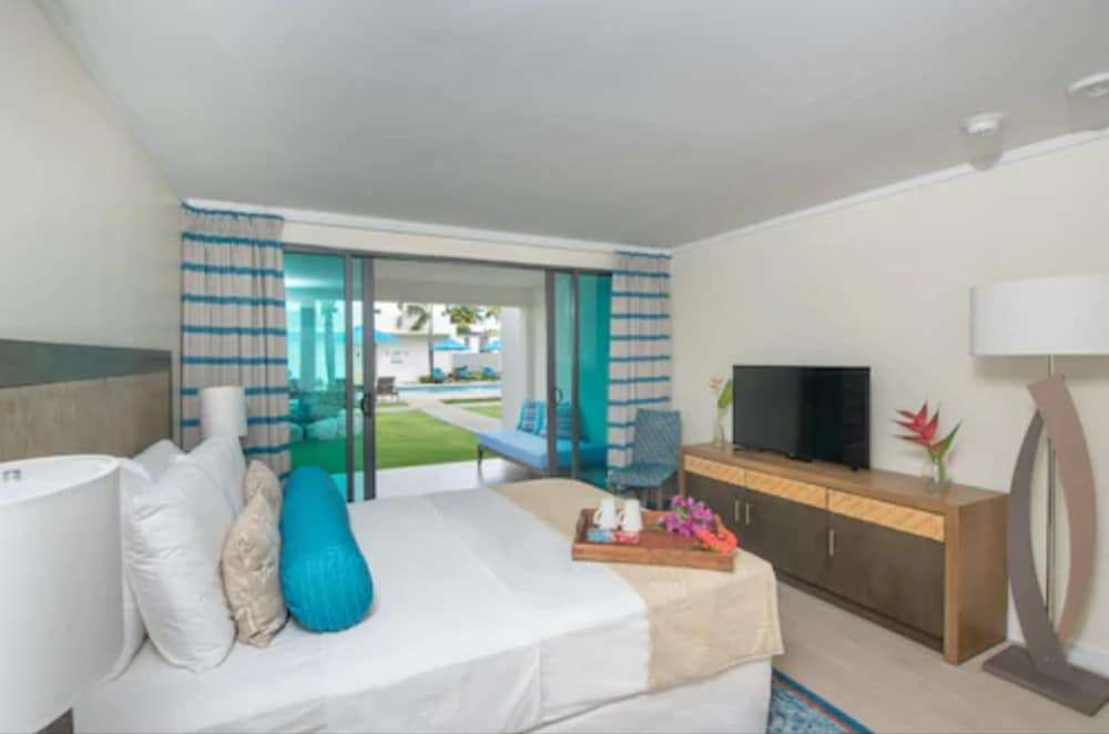 Sandy Bay Beach Club