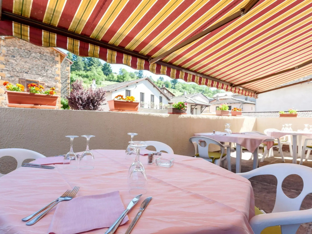 Logis Hôtel Le Saint Clément