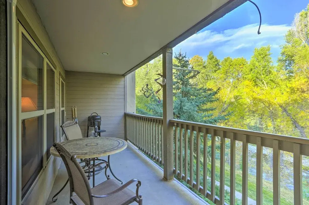 Walkable Dtwn Condo ~ 5 Miles to Beaver Creek Ski!