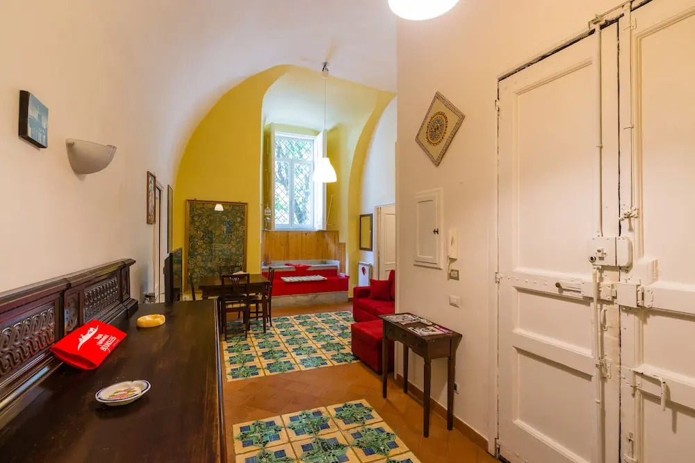 Nightlife Lovers Apartment