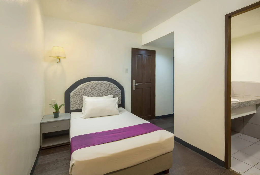V Hotel
