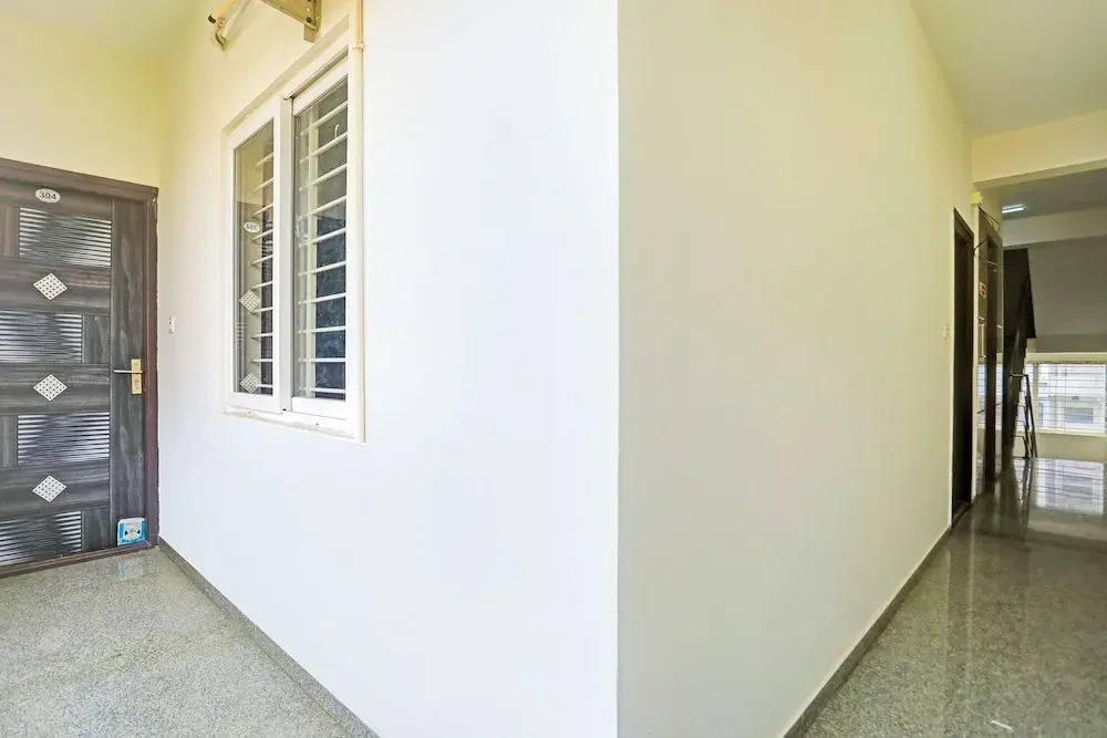 FabHotel Balaji Luxury - Near Jakkur Cross, Manyata Tech Park