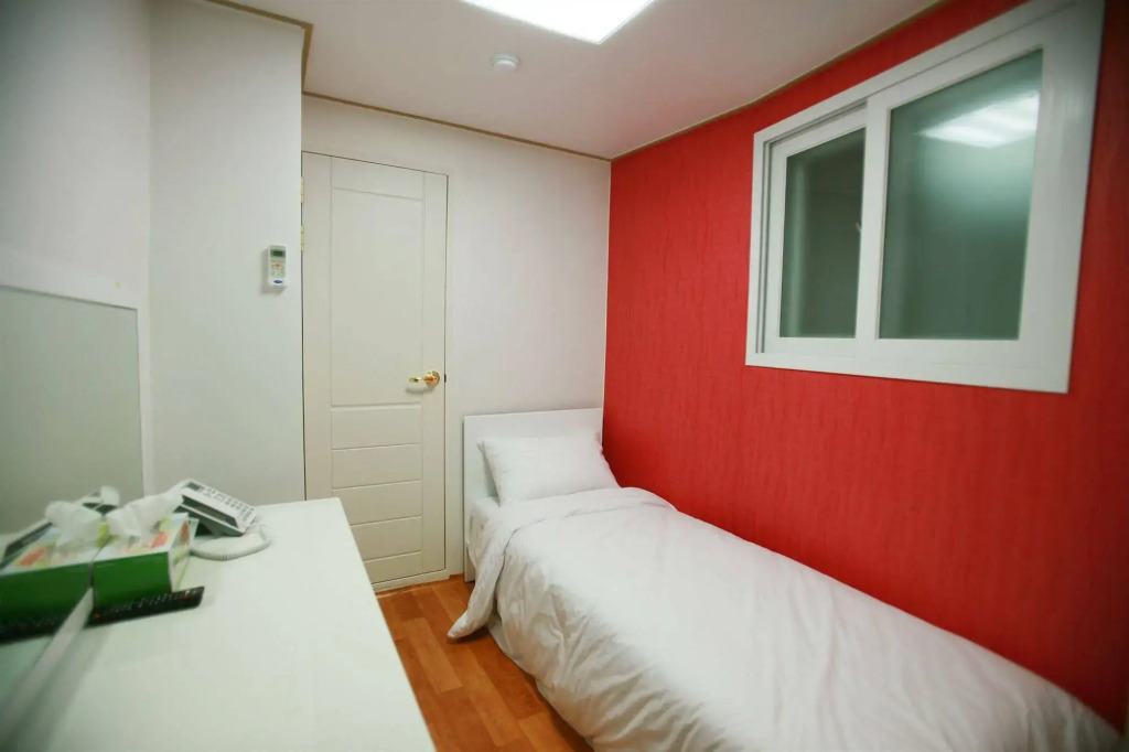 D mini hotel