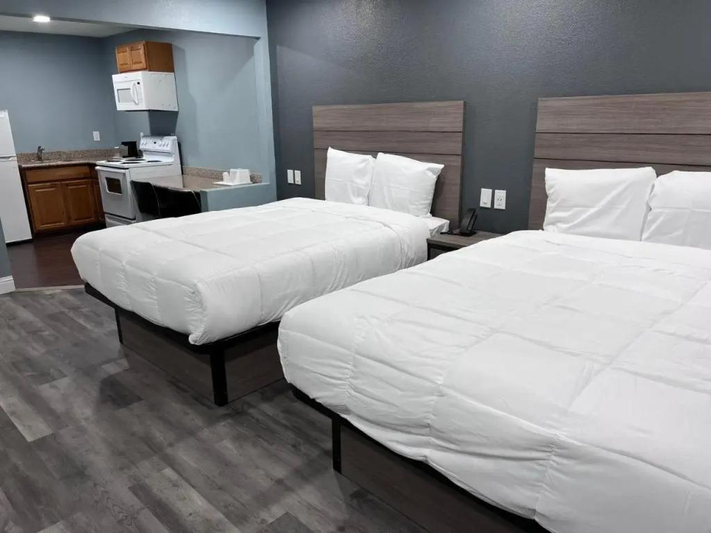 Travelodge Santa Cruz Riviera