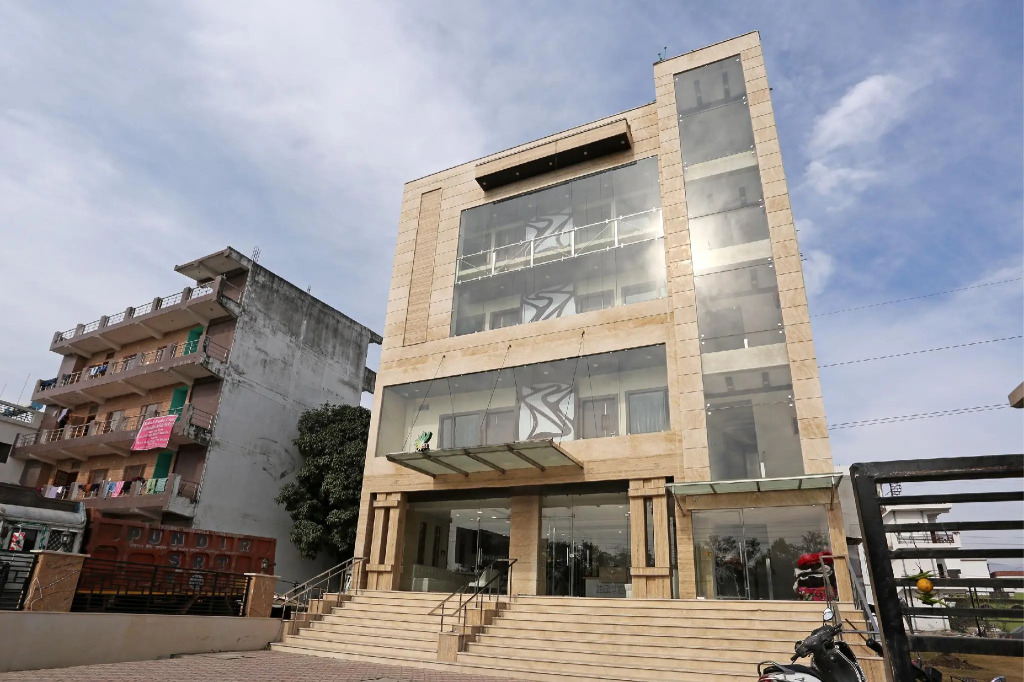 Townhouse OAK Hotel Arnavya