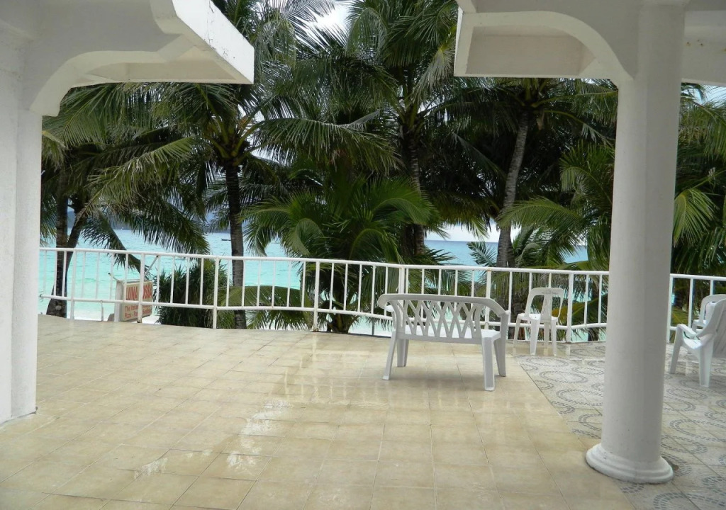 Alla Luna Rossa Beach Hotel