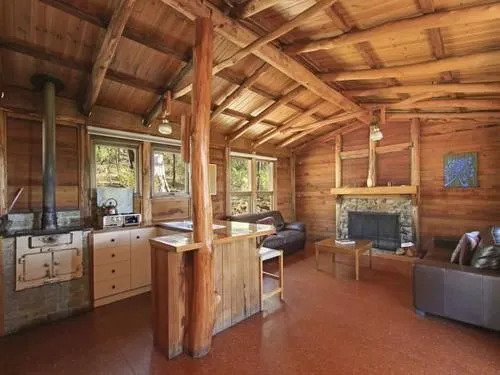 Wombat Valley Wild Country Cabins