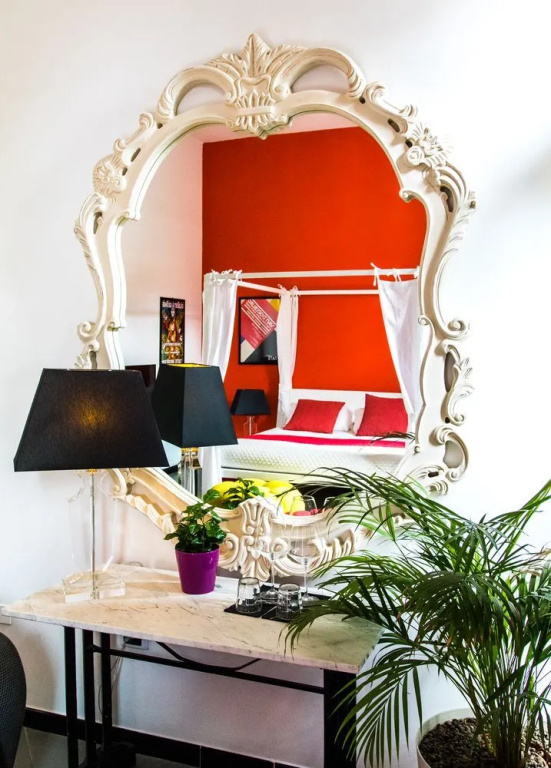 Snob Luxury Suite