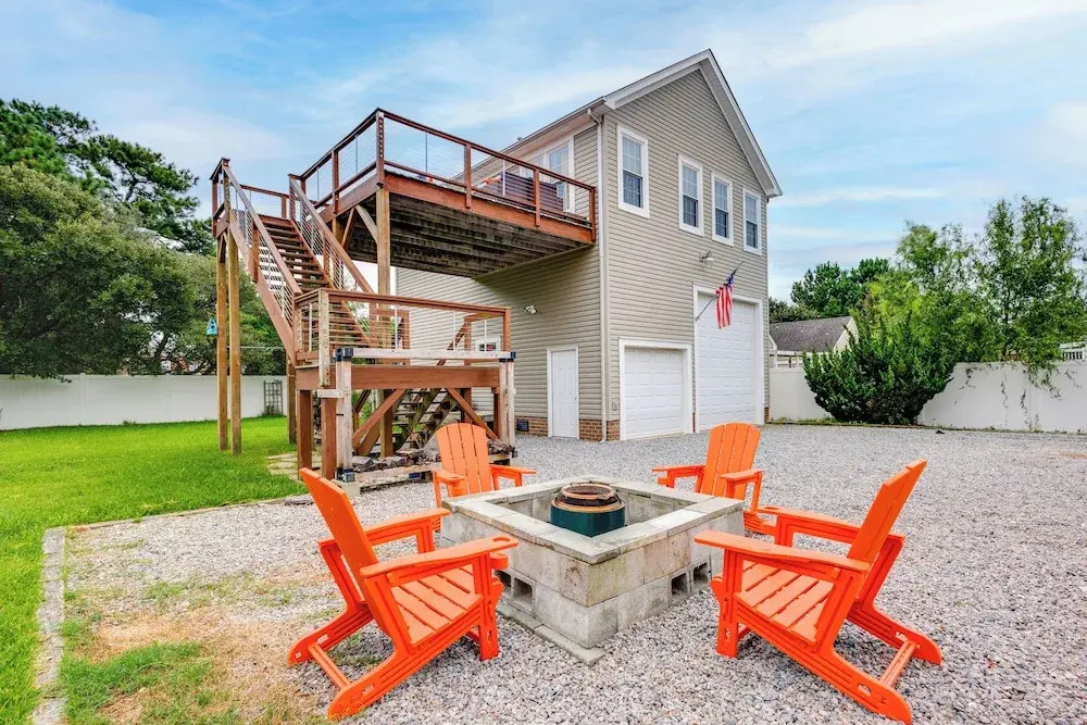 Walk to East Beach: Apt w/ Outdoor Space