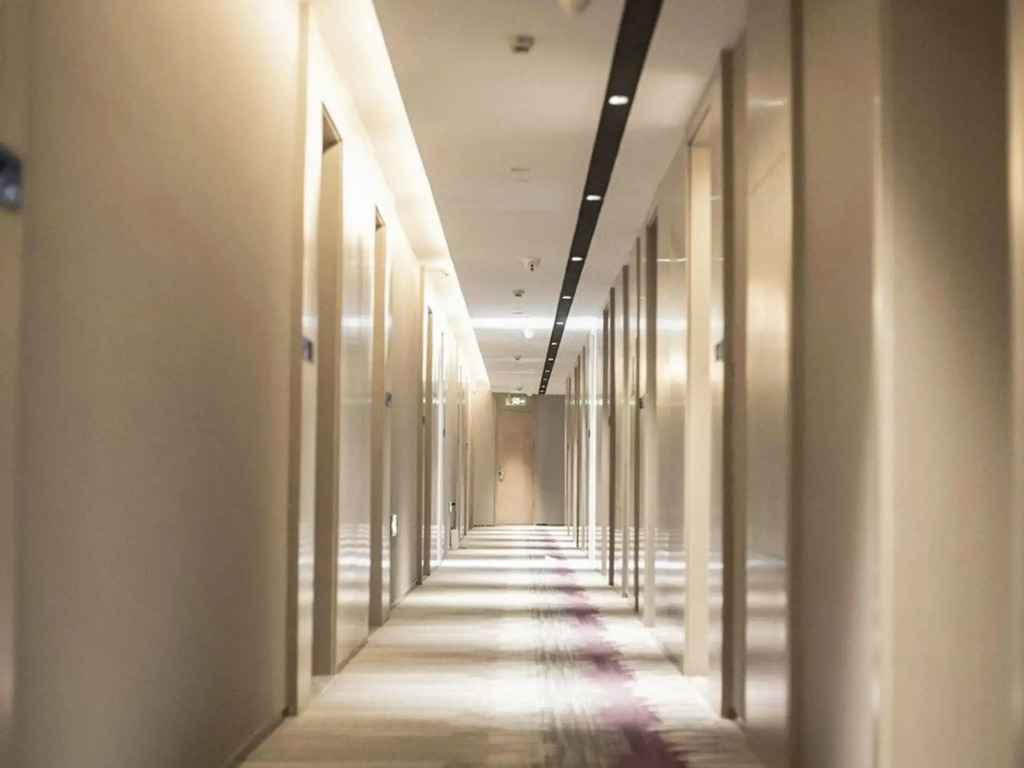 Lavande Hotel(Baicheng Railway Station Pedestrian Street)