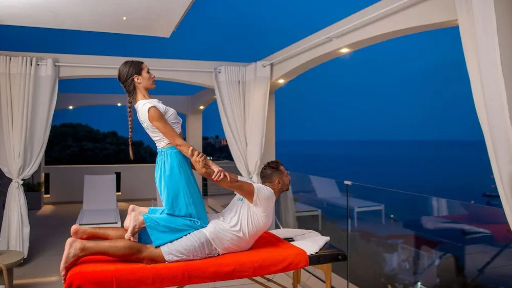 Livinghome Suites