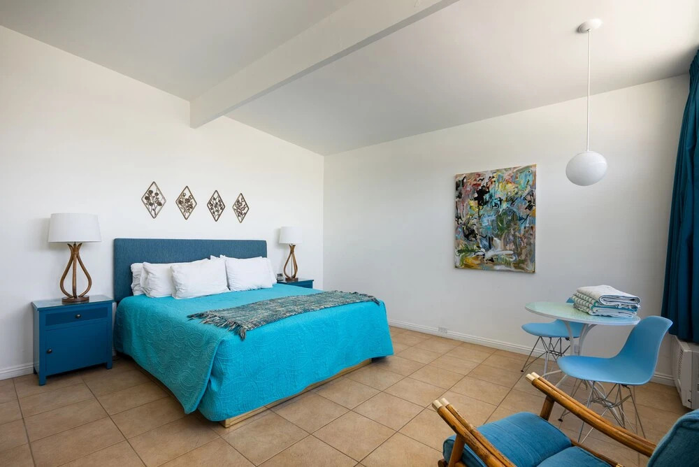 Monkey Tree Hotel 17 by Avantstay Stylish Hotel in Palm Springs w/ Pool!