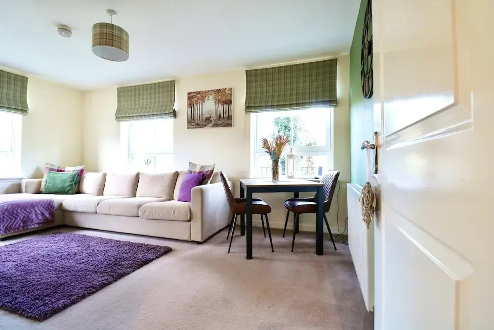 Lovely 2 Bedroom Apartment in Glasgow