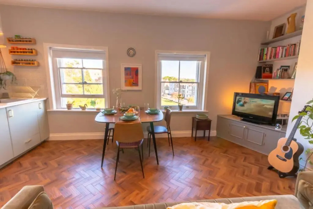 Old Town Trinity Apt No 5 by Adliv Host