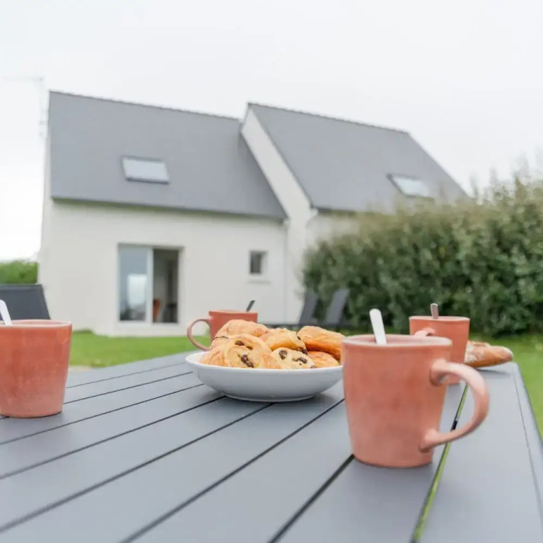 Holiday Home in Porspoder Near Plage du Bourg