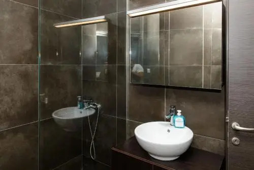 Apartment & Parking 100m Kerameikos Metro