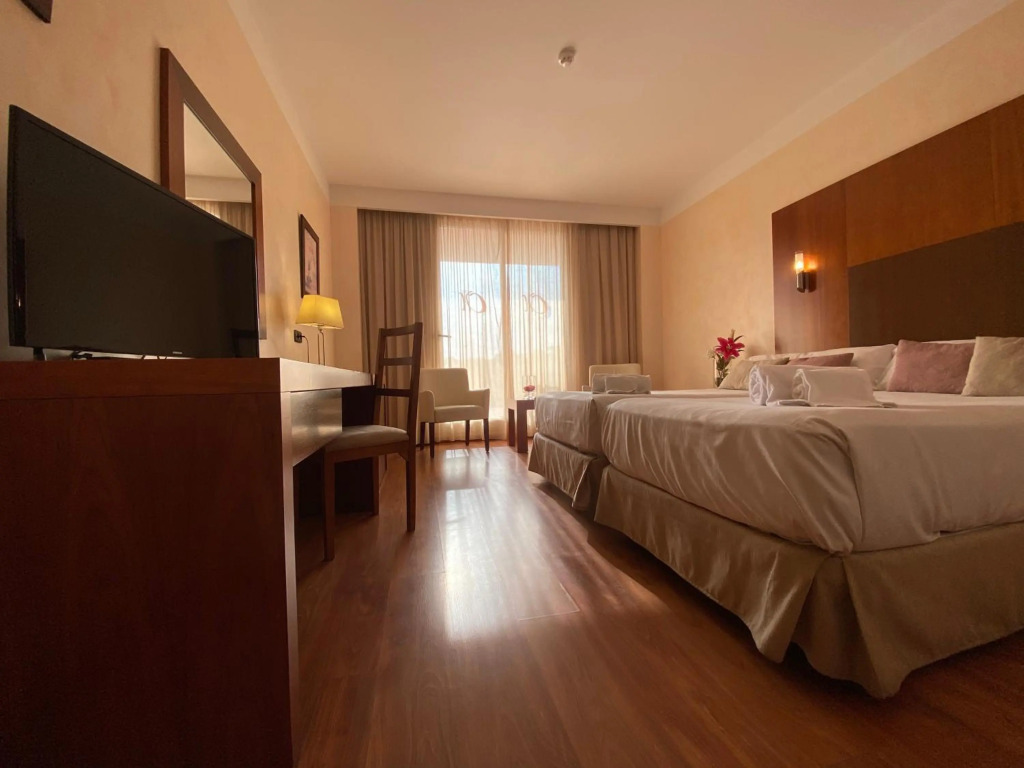 Hotel Montera Plaza