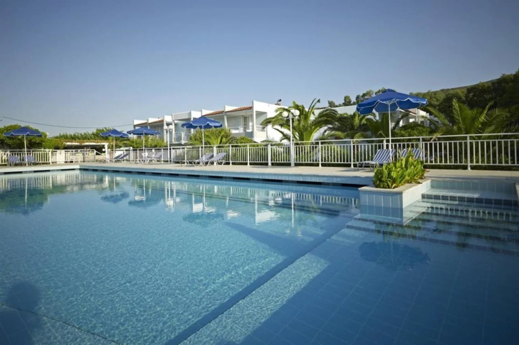Kouros Seasight Hotel