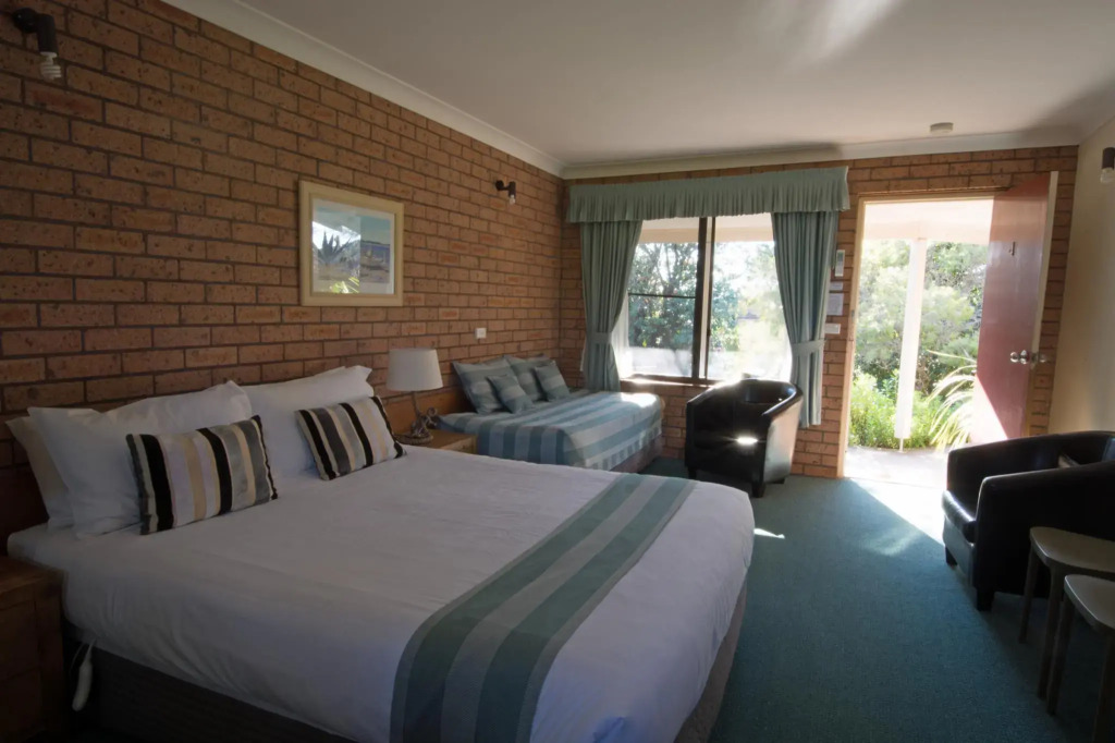Anchor Bay Motel