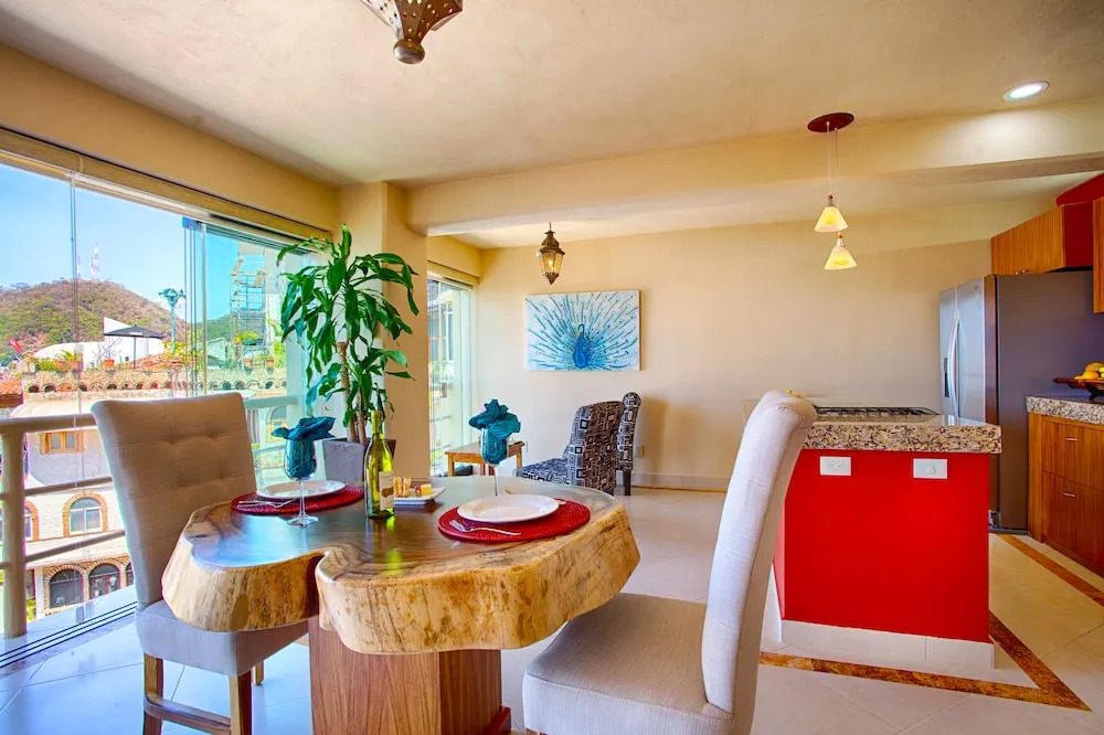 Condominios de Lujo Vista Corona