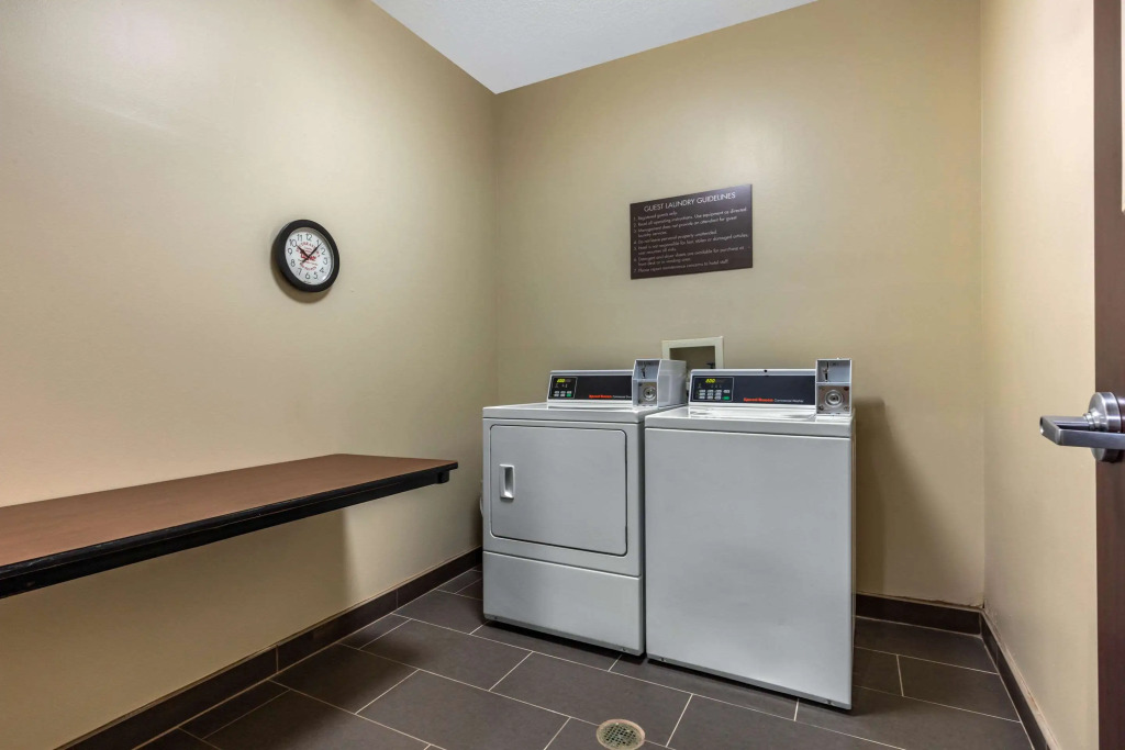 Comfort Inn & Suites Montgomery East Carmichael Rd