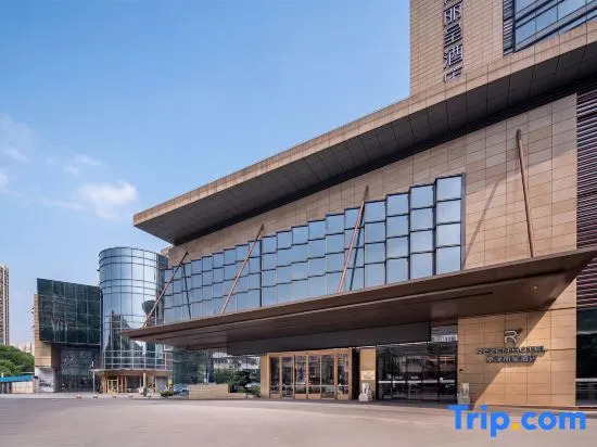 Rezen Hotel