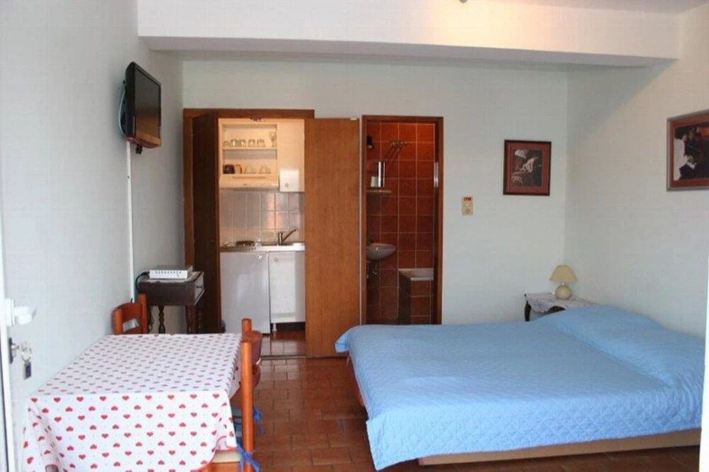 Studio in Mastrinka, With Wonderful sea View, Enclosed Garden and Wifi
