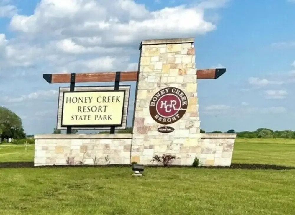 Honey Creek Resort