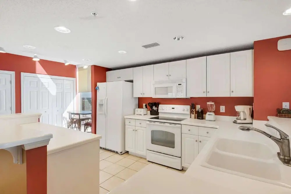 Majestic Beach Resort Tower II, 3 Bedroom Apartment