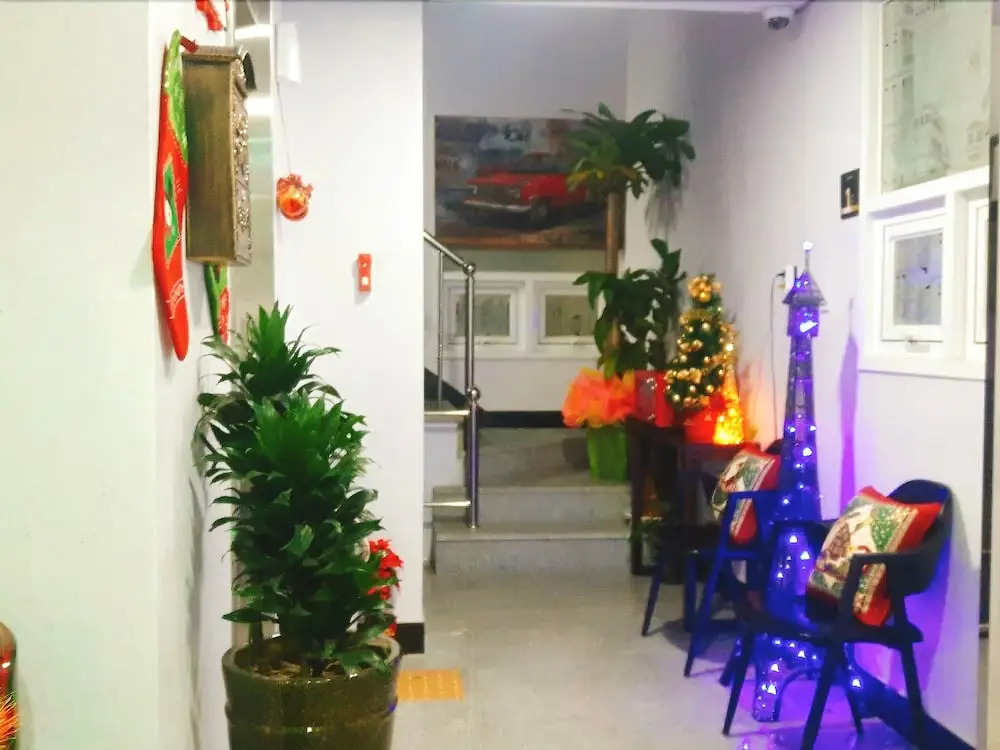 Hotel Joy near Camp Humphres