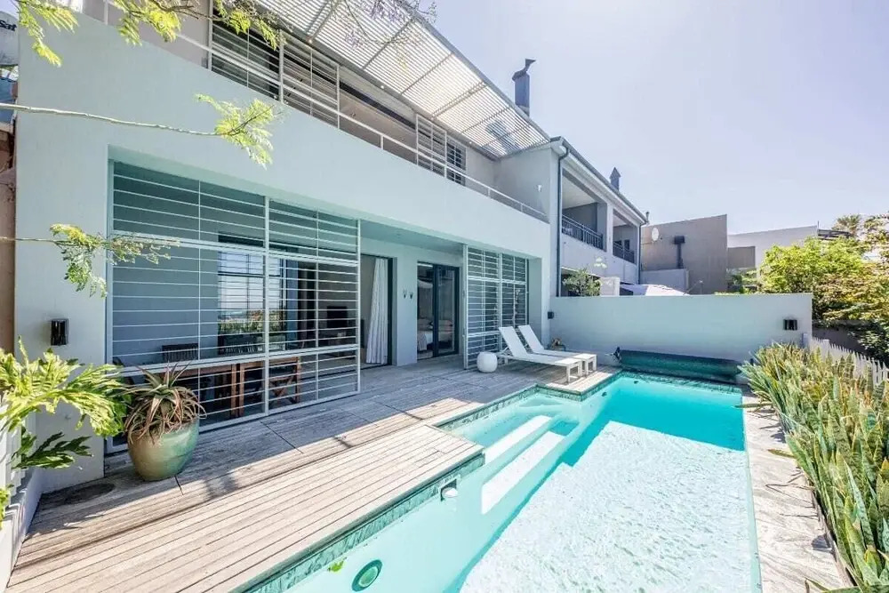 Loader Villa