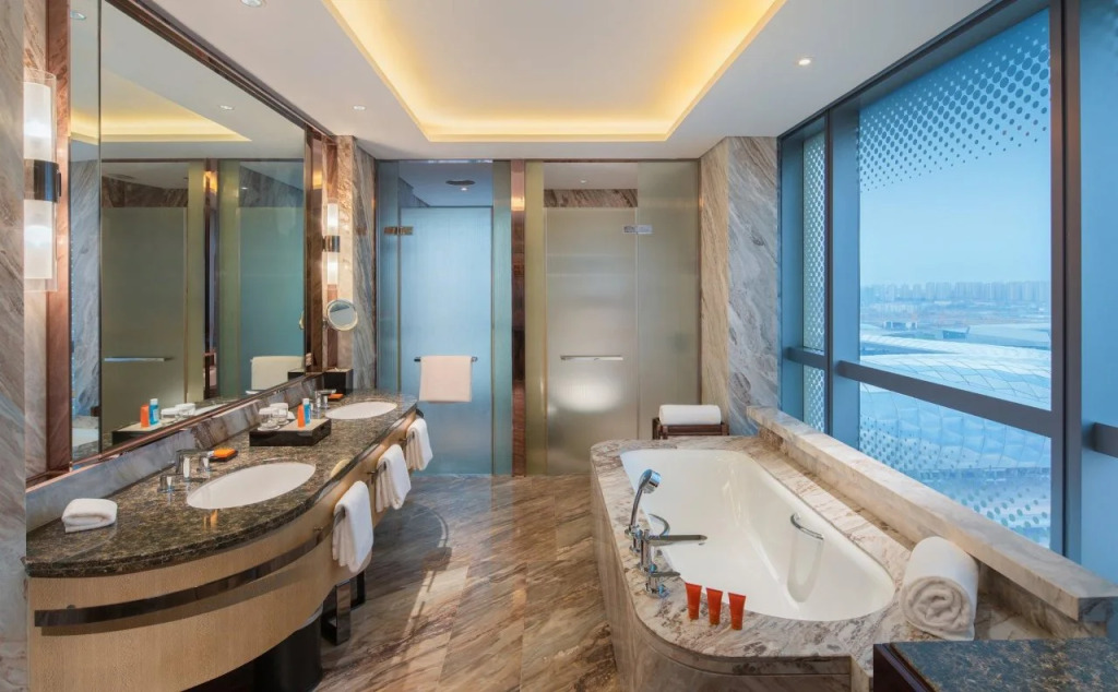 Crowne Plaza Dalian Sports Center by IHG
