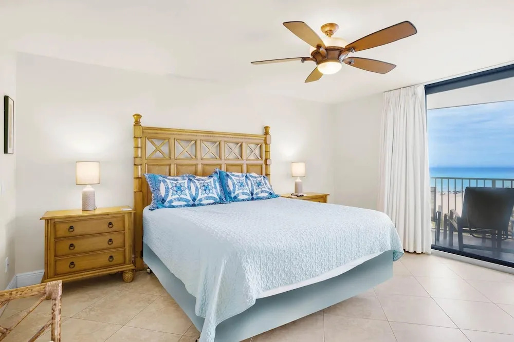 Mainsail 142 by RealJoy Vacations