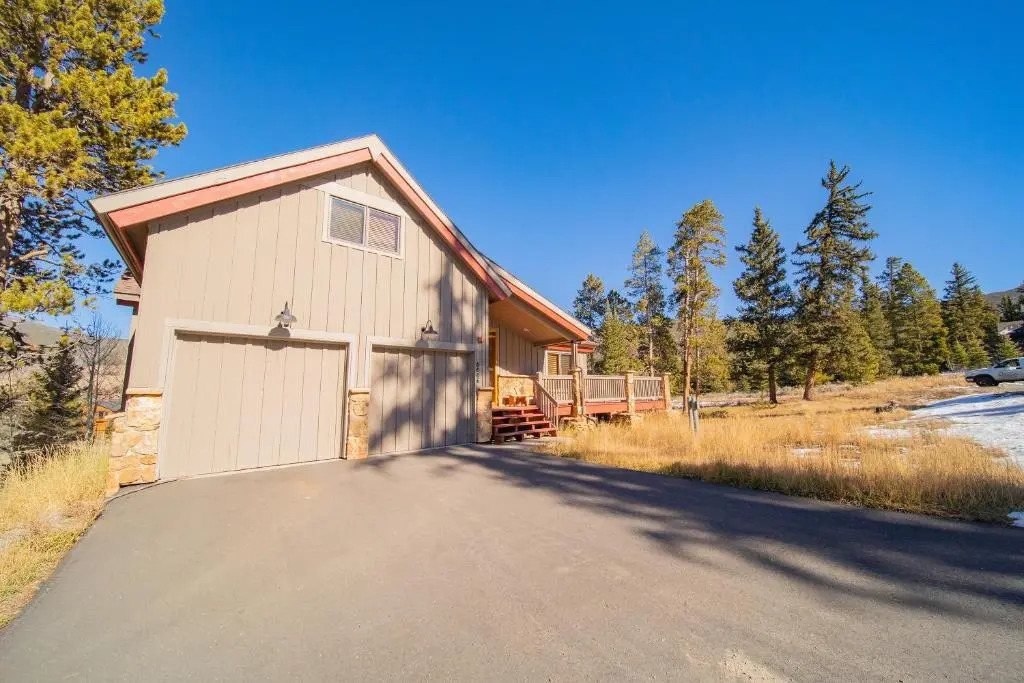 Goldenrod Home 6