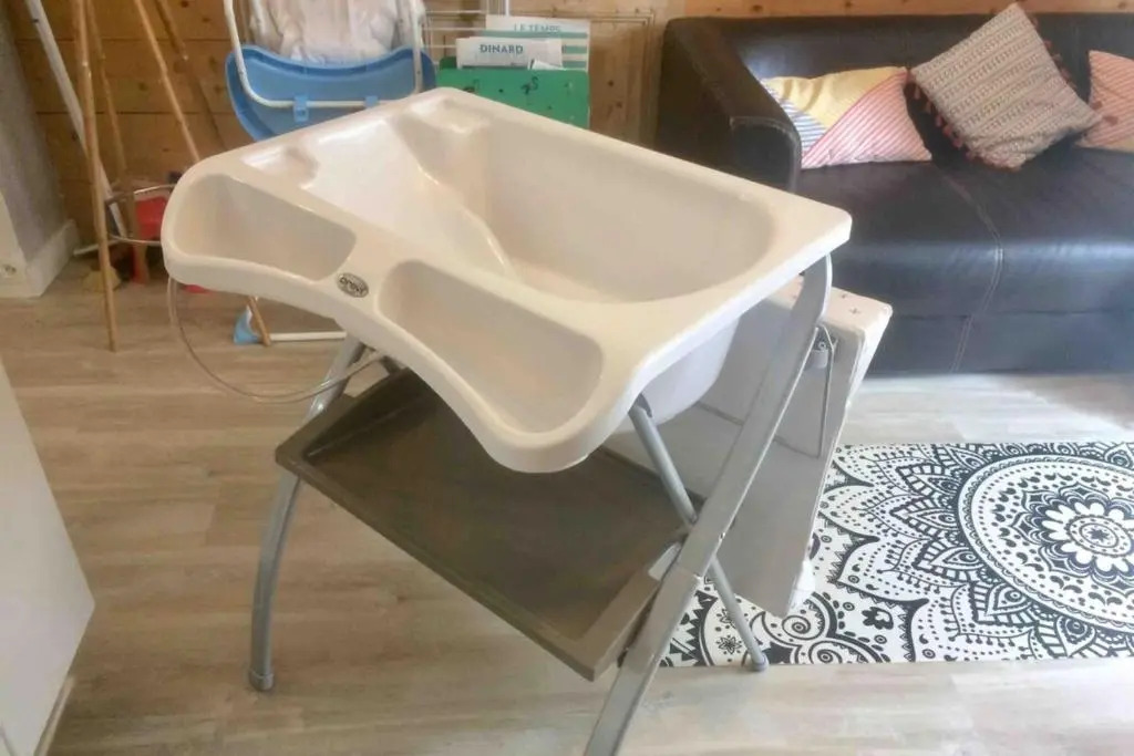 T2 50m du marchéplagesjardin privérue calme