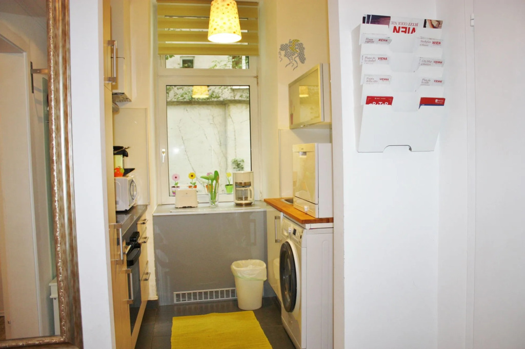 GoVienna Belvedere Apartment