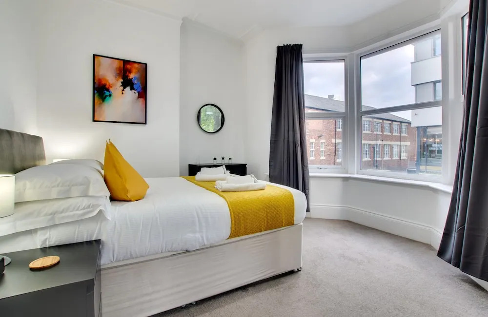 Week2Week Modern Ground Floor Newcastle Apartment