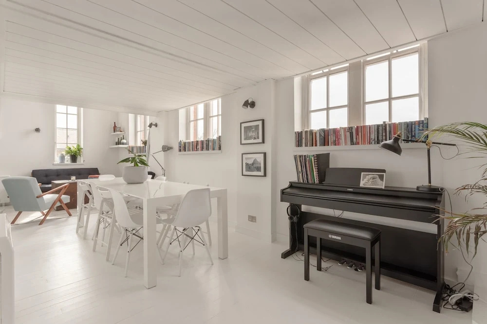 1 Bedroom Retro Apartment