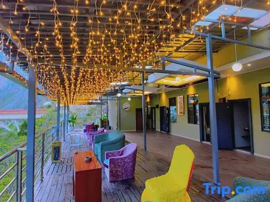 Li County Dingyang Lugui Homestay