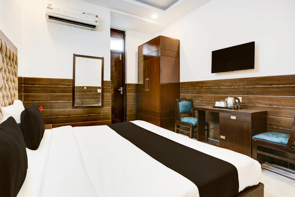 Super Collection O Mahipalpur Near Airport Formerly Jindal Palace