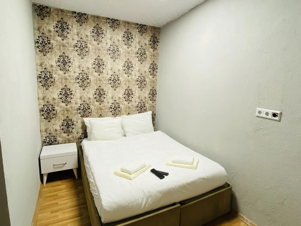 Zeus Convenient Suit İstanbul