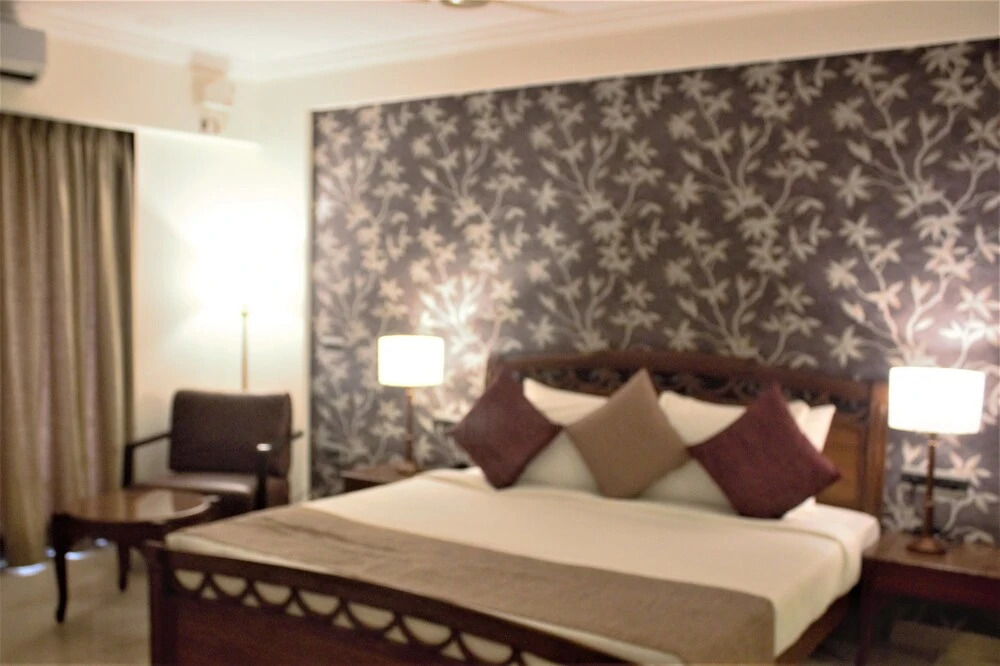 Essentia Hotel Dona Paula Goa