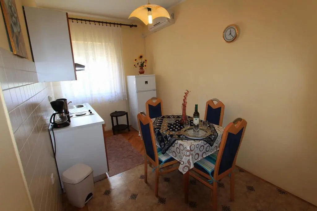 Apartment Erna