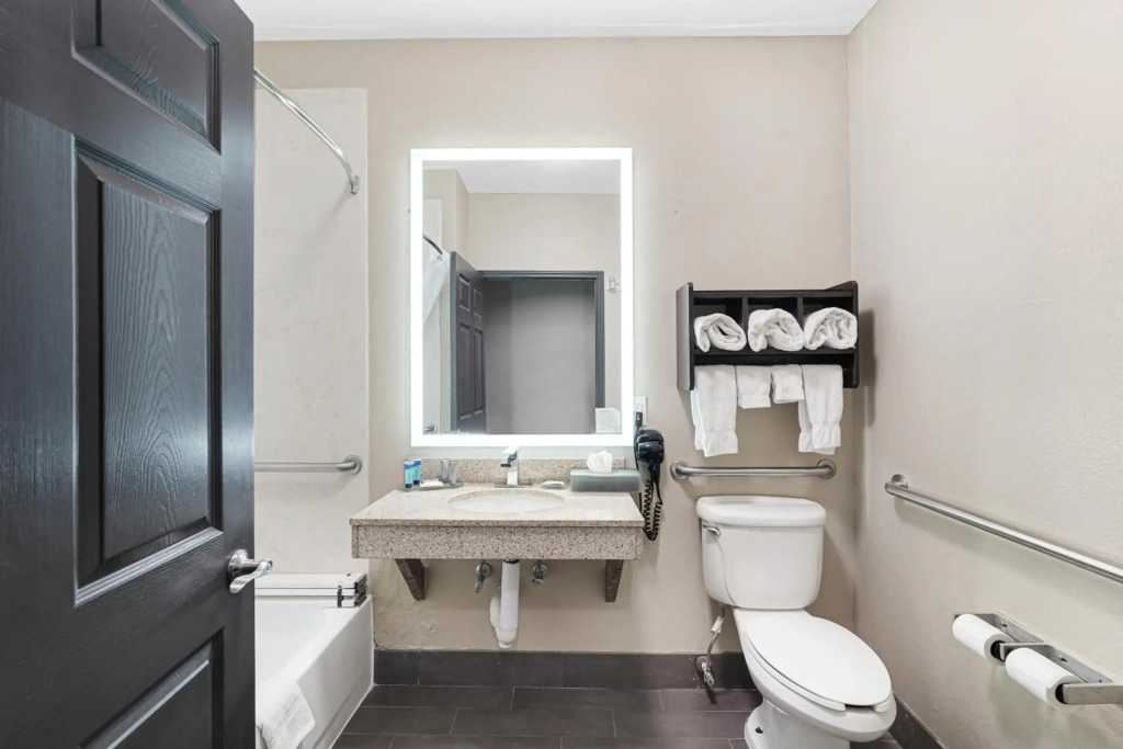 Red Lion Inn & Suites HOU Airport Road