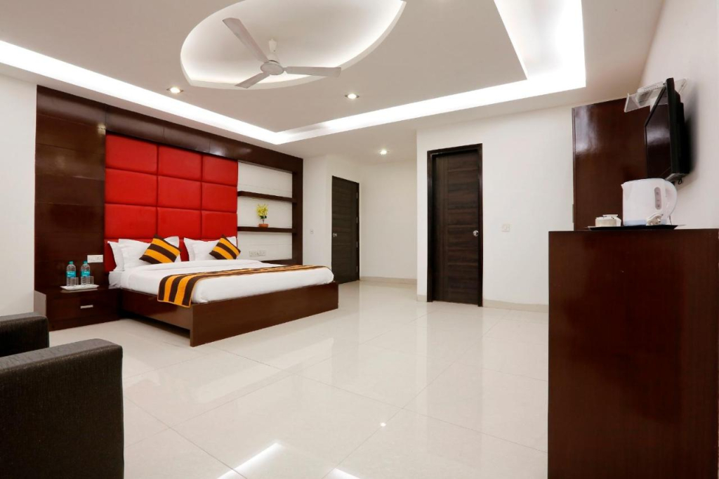 Hotel Anand Lok Inn at Delhi Airport By Arch Group
